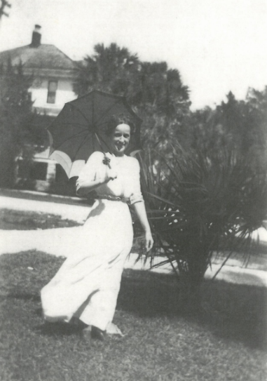 Ianthe Bond Hebel, approximately 1913