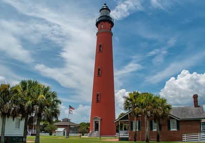 Understanding how Lighthouse Lenses Work